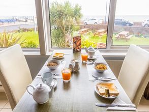 อื่นๆ 4 Stade Court Hotel