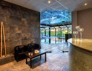 Lobby 2 Spa Aguas de los Mallos