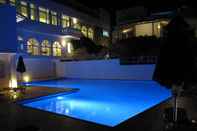 Swimming Pool Selena Village Hotel