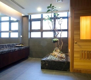 Toilet Kamar 5 Justwin Grand Hotel