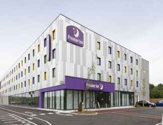 Bangunan 2 Premier Inn London Stansted Airport