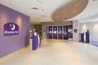 Lobby Premier Inn London Stansted Airport