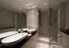 In-room Bathroom 2 No. 11 Hotel  Edinburgh
