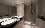 Phòng tắm bên trong 2 No. 11 Hotel  Edinburgh