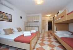 Bedroom 7 D&D Apartments 3