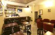 Bar, Kafe, dan Lounge 2 Donatello Hotel