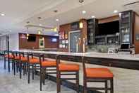 Bar, Cafe and Lounge Hilton Garden Inn Fayetteville