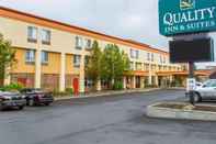 Exterior Quality Inn & Suites Riverfront