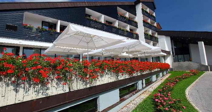 Exterior Hotel Breza