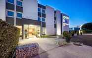 Bangunan 2 Hotel Bordeaux Pessac