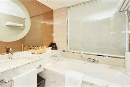 Boyue Hotel Shanghai Air China Hongqiao Airport (上海中航虹桥机场泊悦酒店), Shanghai -  Updated 2023 Deals