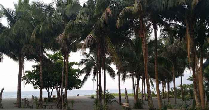 Điểm tham quan lân cận Pannzian Beach