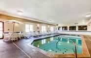 Swimming Pool 4 Comfort Suites Jonesboro University Area