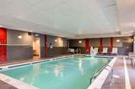 Swimming Pool Comfort Suites Bypass