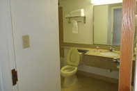 Toilet Kamar Econo Lodge Oceanfront Virginia Beach