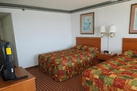 Bedroom Econo Lodge Oceanfront Virginia Beach