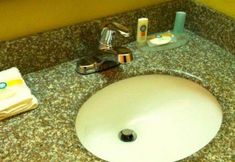 客房浴室 2 Howard Johnson by Wyndham Pigeon Forge