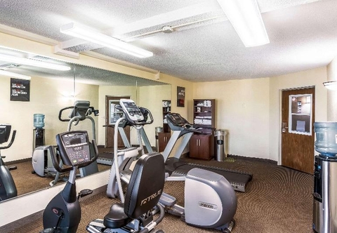 Fitness Center Quality Inn Central