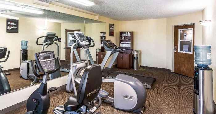 Fitness Center Quality Inn Central