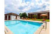 Swimming Pool 6 Comfort Inn Warner Robins Area
