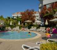 Swimming Pool 3 Grand Mir'Amor Hotel