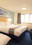 BEDROOM Travelodge Sheffield Central