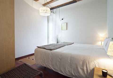 Bedroom Inside Barcelona Apartments Esparteria
