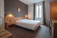 Bedroom Hôtel Normandy