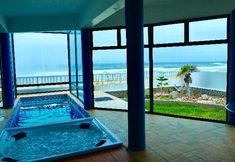 Entertainment Facility 6 Boathouse Sea View Suites