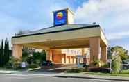 Bangunan 4 Comfort Inn & Suites Oakland