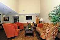 Lobi SureStay Plus Hotel by Best Western Asheboro