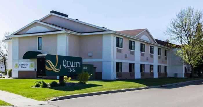 ภายนอกอาคาร Quality Inn Grand Forks