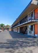 EXTERIOR_BUILDING Econo Lodge Inn & Suites Hillsboro - Portland West