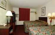 Bilik Tidur 4 Rodeway Inn Farmington