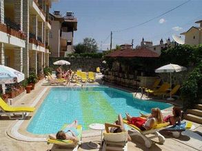 Swimming Pool 4 Ozlem 1 Apartments