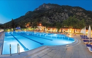 สระว่ายน้ำ 2 Oludeniz Resort by Z Hotels