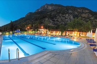 สระว่ายน้ำ Oludeniz Resort by Z Hotels