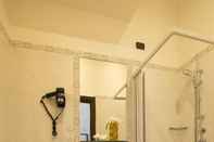 In-room Bathroom Hotel Delizia Milano