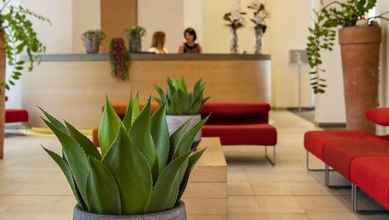 Lobby 4 Hotel Remilia Ex Ramada Emilia