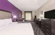 Bedroom 2 La Quinta Inn & Suites Fairfield - Napa Valley