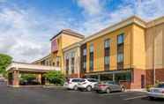 Bangunan 6 Comfort Suites East St. Louis