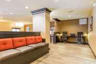 Lobby Comfort Suites East St. Louis