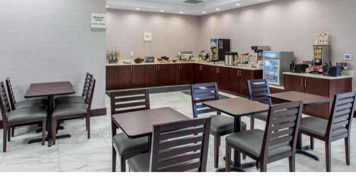 Restaurant Days Inn and Suites by Wyndham Oxford