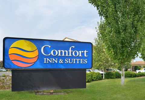 Exterior Comfort Inn & Suites McMinnville