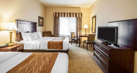 Bedroom 2 Comfort Inn & Suites Mcminnville