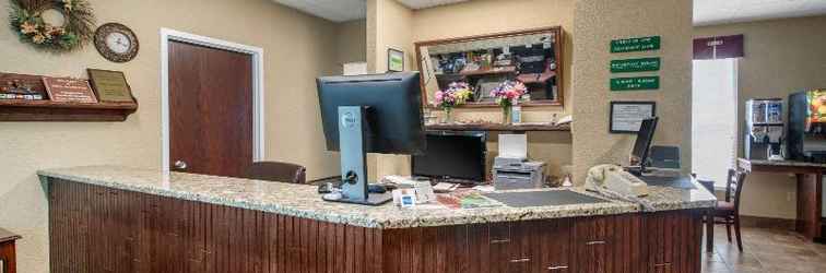 Lobby Econo Lodge Wisconsin Rapids Area