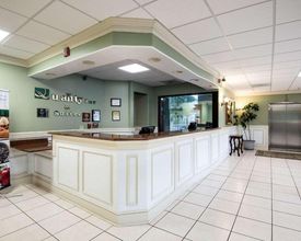 Lobby 4 Quality Inn & Suites Rehoboth Beach - Dewey