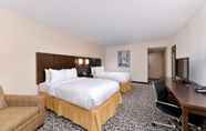 Bedroom 2 Radisson Hotel Atlanta-Marietta