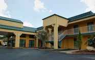 Bên ngoài 4 Americas Best Value Inn Milledgeville