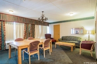 Common Space Rodeway Inn & Suites Tupelo